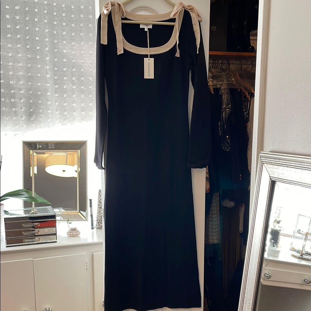 Able Black Cocktail Midi Dress with Long Sleeves and Scoop Neck